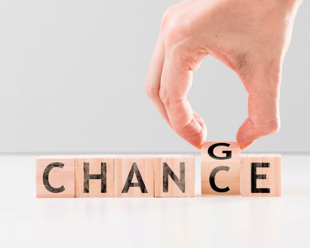 Les coachs professionnels utilisent aujourd’hui de nombreux outils mis au point par cet expert du changement continu.